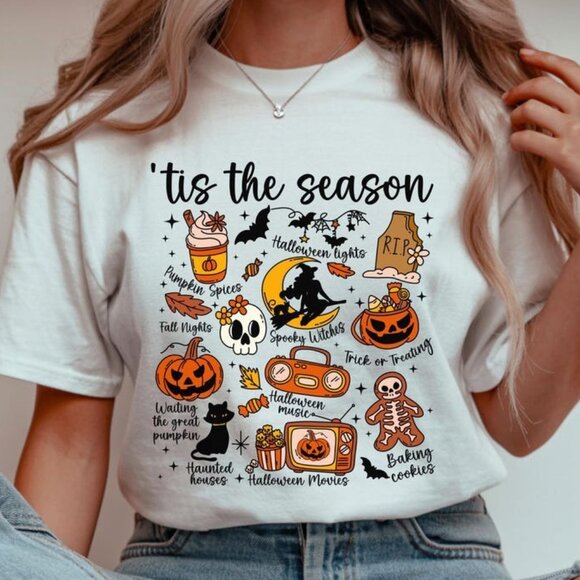 Tis' the Season, Retro Halloween Aesthetic Tee - Picture 1 of 4